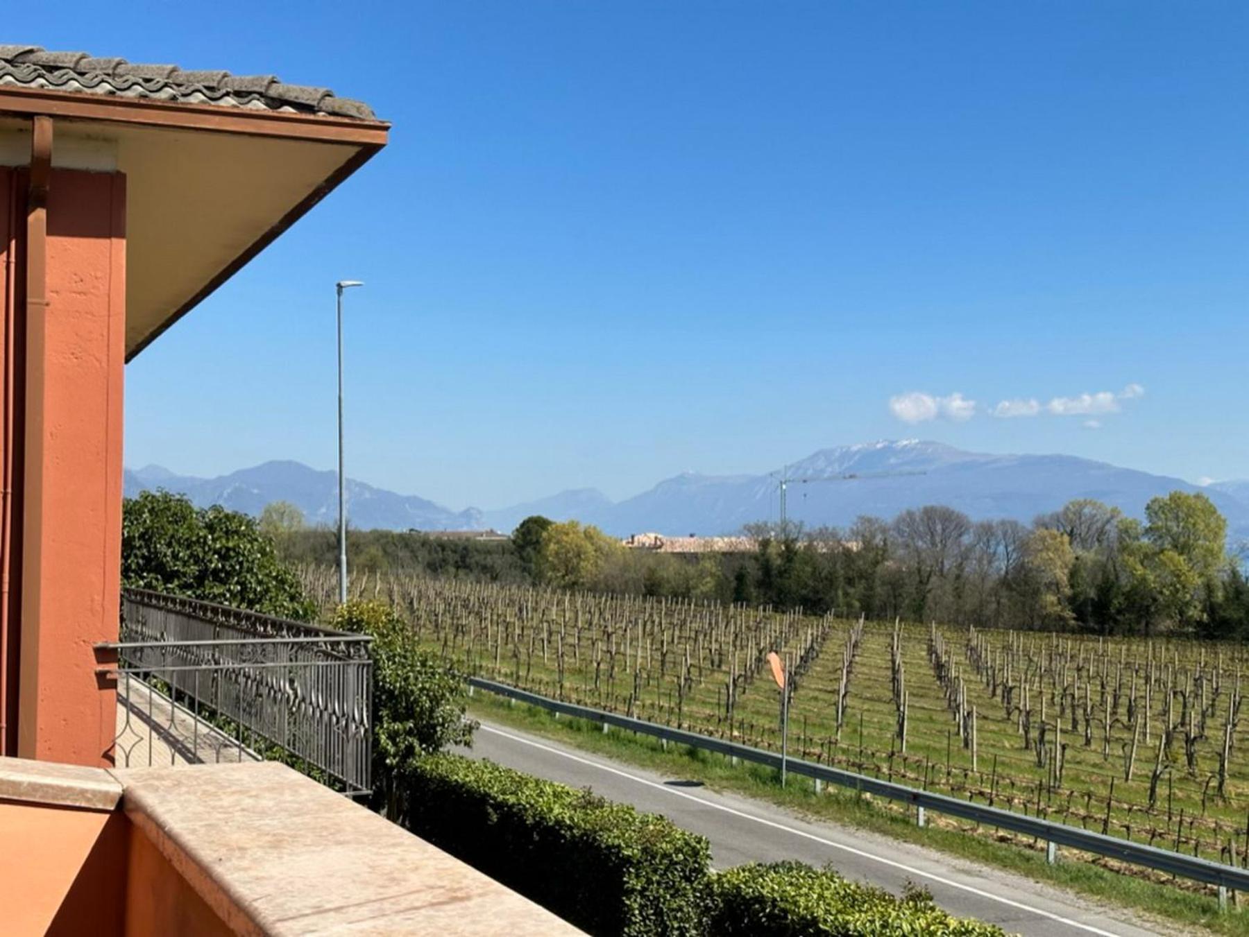 Loft Gardasee Lonato Exterior photo